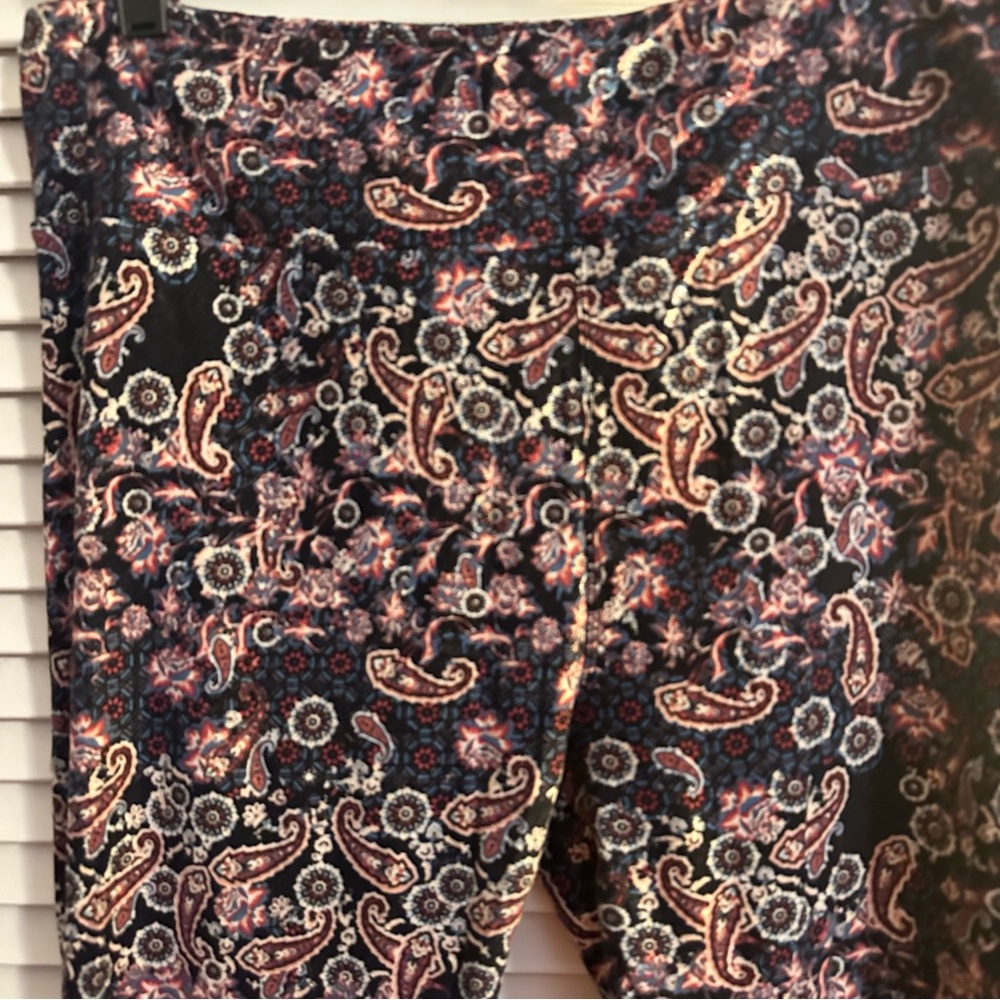 LuLaRoe floral leggings - tall & curvy